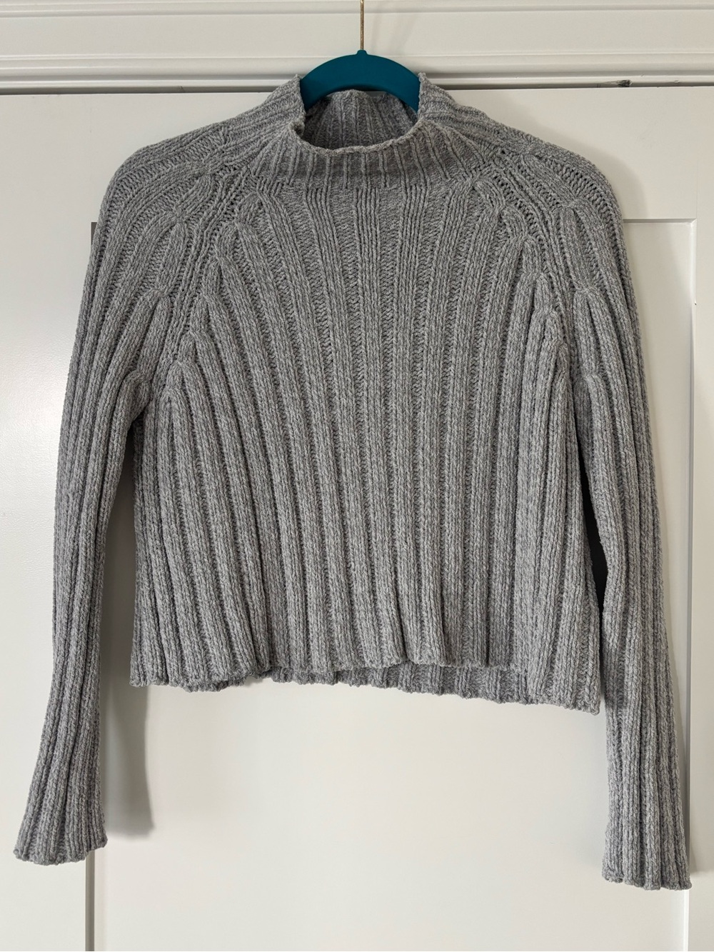 American Eagle Ribbed Cropped Mock Neck Sweater Grey Size Small